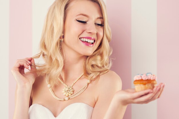 Jak wybrać idealny złoty łańcuszek na prezent?